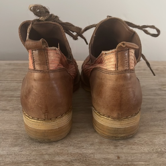 Unique handmade ankle boots - Picture 7 of 8